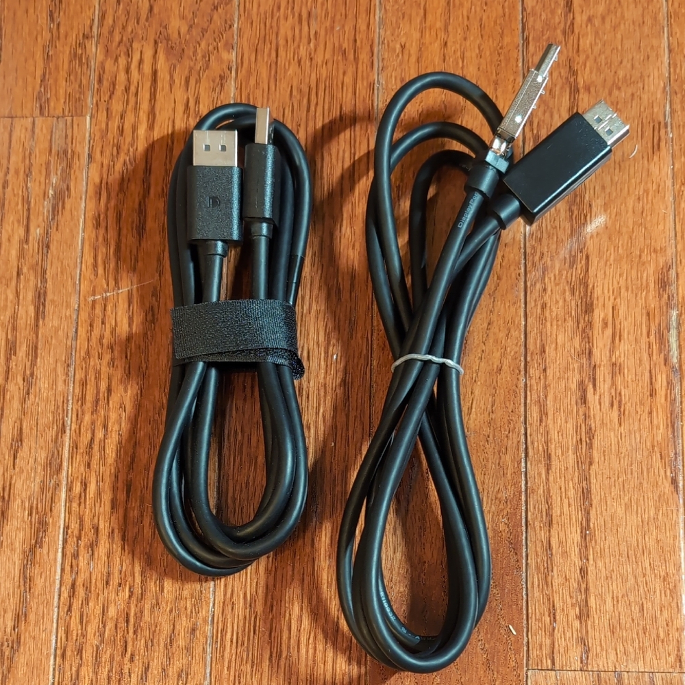 Two DisplayPort Cables Black